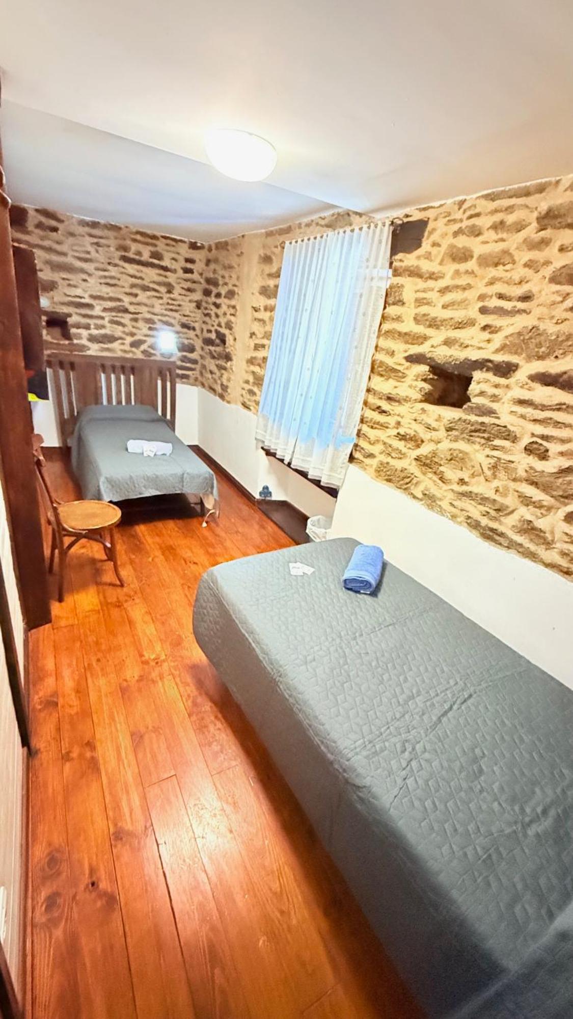 Pension Y Albergue Matias Locanda Sarria Exteriör bild